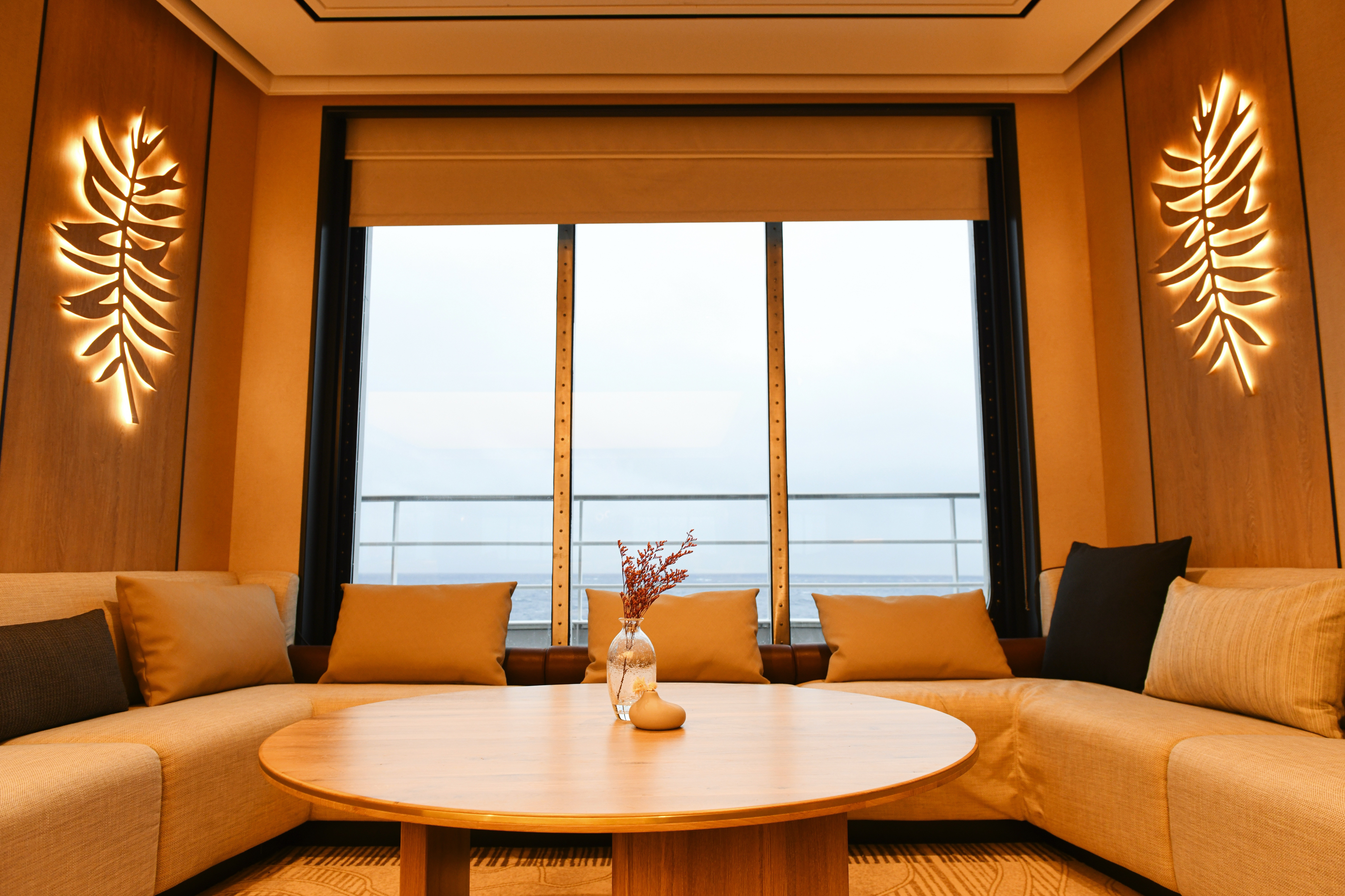 The Observation Lounge on SH Minerva